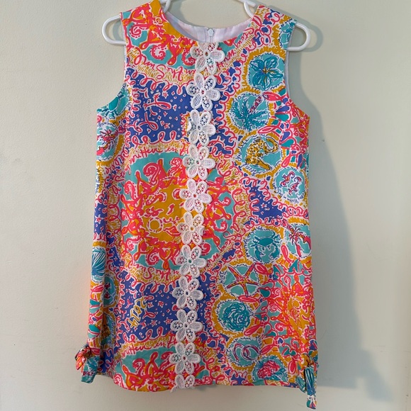 Lilly Pulitzer Written in the Sun | Size 5 Shift with QR code! - Picture 1 of 3